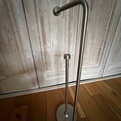 【お引取りが決まりました】自立式トイレットペーパーホルダー　※シ...