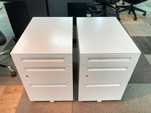 中古　美品　ウチダ　内田洋行　インサイドワゴン　インワゴン　デスクワゴン　サイドキャビネット　3段　スチール　サイドワゴン　3段キャビネット　引き出しキャビネット　鍵2付　キャスター付　W396×D585×H606　1台　ホワイト　愛知　一宮市 江南市　稲沢市　岐阜　岐南町　羽島　三重　名古屋　グッドプライス一宮