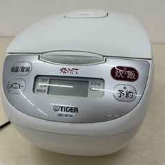 TIGER タイガー マイコン炊飯ジャー 5.5合炊き JBG-BC10 アーバンホワイト 炊飯器 2014年製 動作品の画像