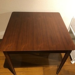 ダイニングテーブル の画像