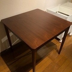 ダイニングテーブル の画像