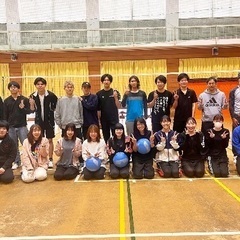 みんなで楽しくバレーしましょ〜！！