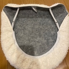 【新品未使用】洗浄・暖房便器用フタカバーの画像