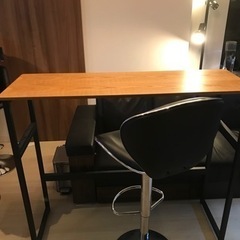 【最終値下げ】カウンターデスク+おまけカウンターチェアセット