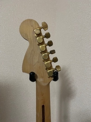 Squier ストラト