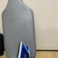 スチームアイロン　アイリスオオヤマ