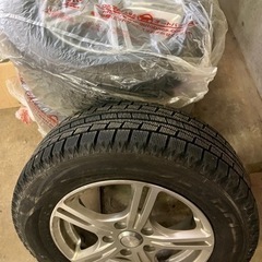 ノア、ボクシー用中古スタッドレスタイヤ、ホイール4本
