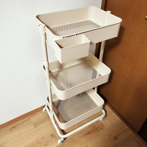 スチールワゴン　ベージュ　ニトリ