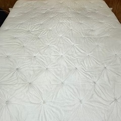 KINGSDOWN クイーンサイズベッドの画像