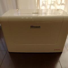 SINGER コンピューターミシン 9700 super DX(ジャンク品)の画像