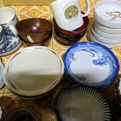 食器たくさんありますの画像