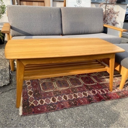 北欧スタイルに起立木工「センターテーブル」