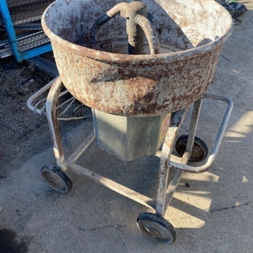 100vコンクリートミキサー中古動作品レンタルＯＫ