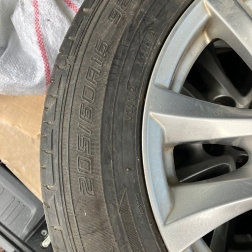 タイヤ4本目有　205/60/R16