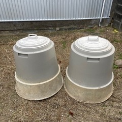 コンポスト　2基あります。