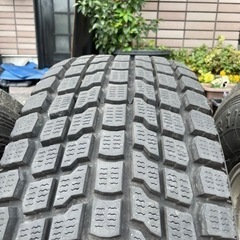 値下げしました冬用タイヤランクルリフトアップで使用、大迫力の31...