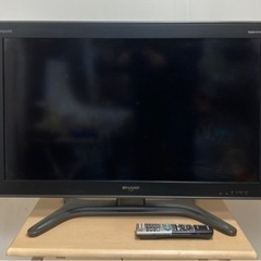 お持ち帰り無料❗️SHARP 37型液晶テレビの画像