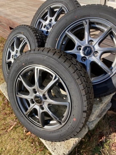 2022年製　スタッドレス