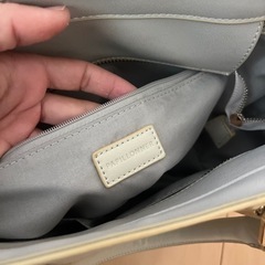 パピヨネ　ハンドバッグの画像