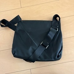 プラダ　ショルダーバッグの画像