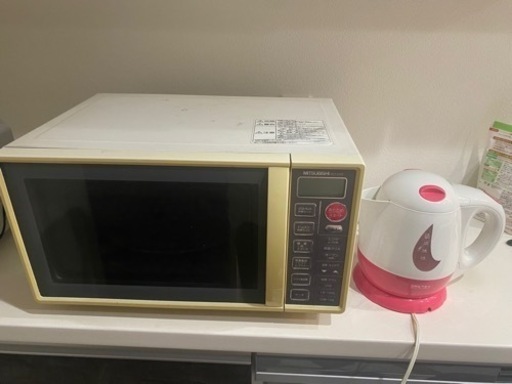 電子レンジ、電気ケトル、炊飯器