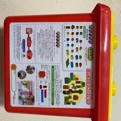 アンパンマンブロック　基本のセット内容と別途購入分もプラスで入っています。全て拭き掃除済みの画像