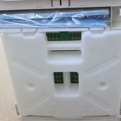 DAIKINダイキン空気清浄機・MCK65KKS-W（※連続使用時間は短いと思いますがボディの白い部分にはシミや汚れがございます）の画像