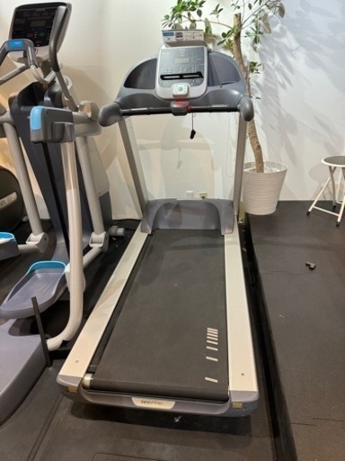 トレッドミル・プリコー