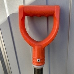 【雪かきスコップ】軽量プラスチック製・ワイドタイプ／冬の除雪作業に便利！の画像