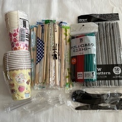 《決まりました》差し上げます　割箸　ストロー　紙コップなどの画像