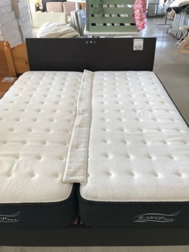 クイーンマットレス&ベットフレームセット 値下げ！【クイーン