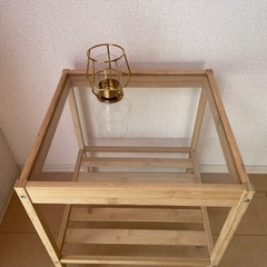 【取引中】IKEA サイドテーブル　ガラスの画像