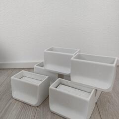 使用期間6ヶ月●2☓4材専用壁面突っ張りシステム