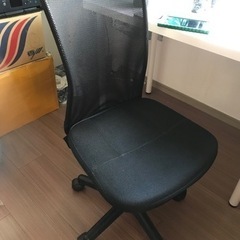 オフィスチェアーの画像