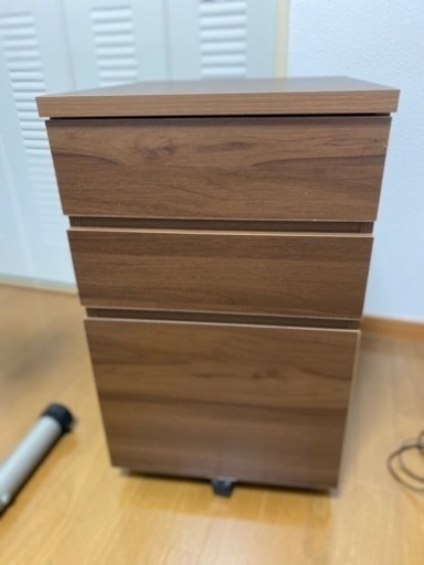 ニトリ  デスクワゴン