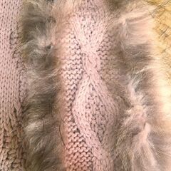 ◆1,000円◆可愛いピンクのファー付きマフラー◆美品◆の画像