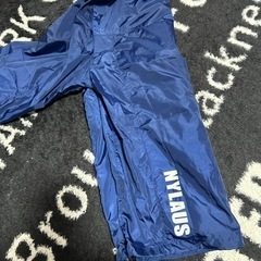 去年購入　ゆったり150 収納パーカー付きウインドブレーカーの画像