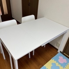 IKEA 伸長式ダイニングテーブルセット　椅子２つ付き