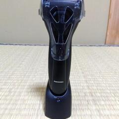 【またまた値下げしました】パナソニック メンズシェーバー３枚刃 お風呂剃り可 黒 ES-RL13-K
の画像