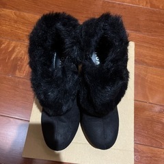 ショートブーツ　ファー付き　M 黒 7センチヒール