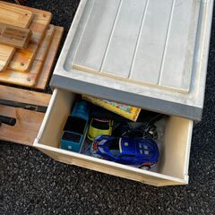 【本日 引取限定】雑貨いろいろまとめて（ゴルフクラブ・未使用パネル・玩具・ワットチェッカーなど）の画像