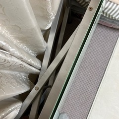 ニトリ　昇降式　ガラステーブルの画像