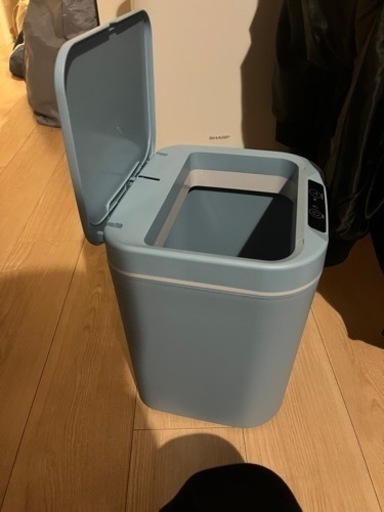 ゴミ箱　自動センサー　新品