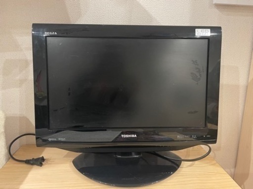 東芝　液晶カラーテレビ　19RE1