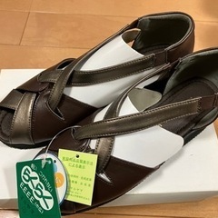 値下げ‼️【未使用】らくらくサンダル　24.5㎝