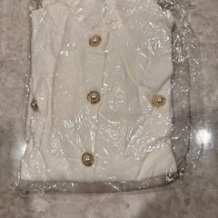 新品 カーディガン ニットの画像