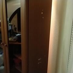 扉付き本棚　大容量収納　の画像