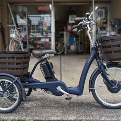 美品 2022年モデル ラクットワゴン　色：T.Xサファイヤブルー