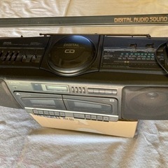 ダブルカセットCDラジカセ
