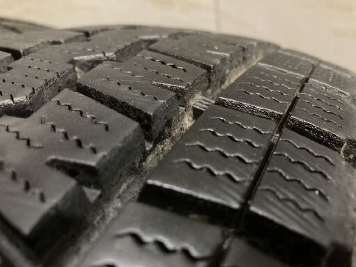 DUNLOP WINTER MAXX SV01 195/80R15 107/105L LT 15インチ スタッドレス 2本 19年製 バリ溝 ハイエース キャラバン等　(VTI864)